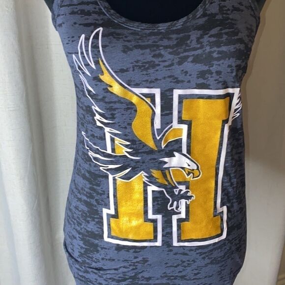 #30 Tank Top - Picture 2 of 4